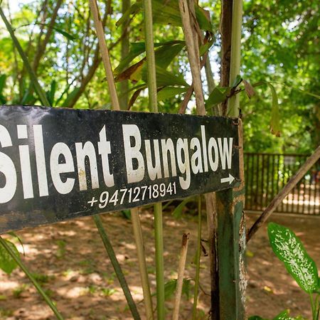 Silent Bungalow Udawalawe Bagian luar foto